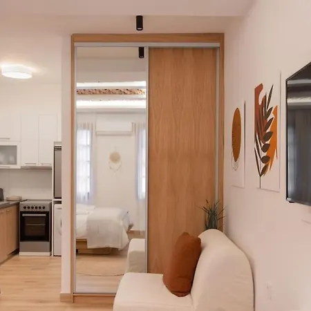Boutique 27, Luxury Apartment. Ioannina Buitenkant foto