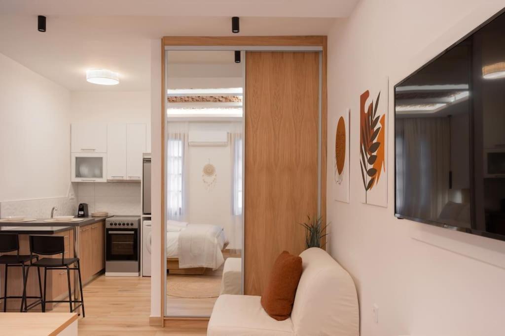 Boutique 27, Luxury Apartment.